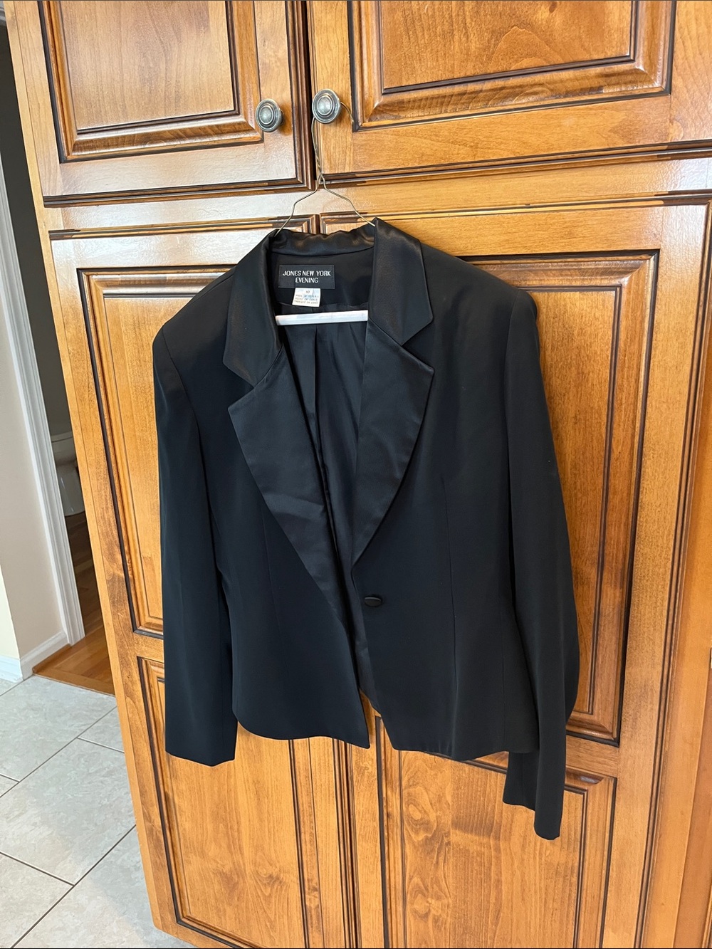 Jones New York Black Satin-Lapel Blazer Jacket
